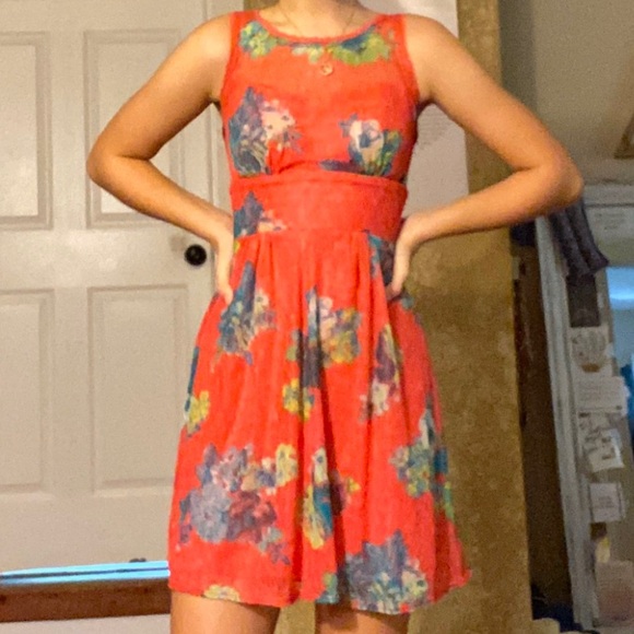 Floral Dress - Picture 3 of 4